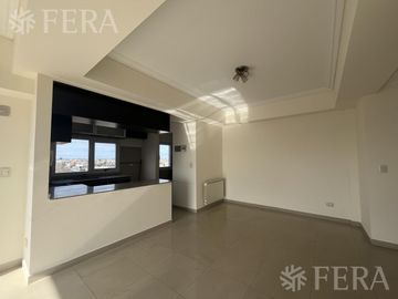 Venta departamento 3 ambientes con balcón en Wilde