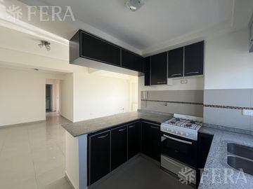 Venta departamento 3 ambientes con balcón en Wilde