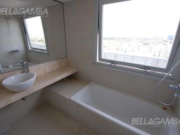 PENTHOUSE VENTA VICENTE LOPEZ 4 AMBIENTES TERRAZA PILETA PROPIA