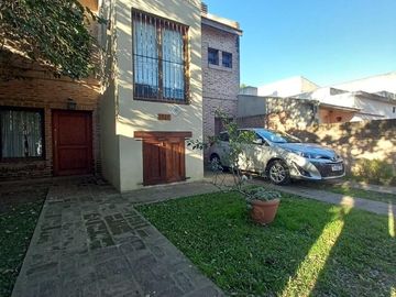 Casa con buen terreno en La Merced, Beccar