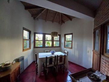 Casa con buen terreno en La Merced, Beccar