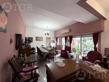 PH en venta con entrada independiente en Villa Devoto
