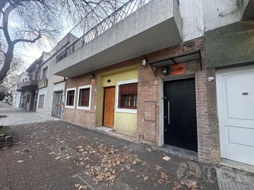 PH en venta con entrada independiente en Villa Devoto