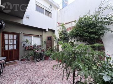 PH en venta con entrada independiente en Villa Devoto