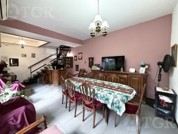 PH en venta con entrada independiente en Villa Devoto