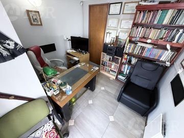 PH en venta con entrada independiente en Villa Devoto