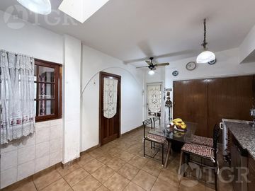PH en venta con entrada independiente en Villa Devoto