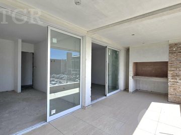 VENTA Departamento en  Canning de 3 ambientes al frente con amenities