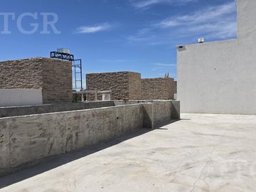 VENTA Departamento en  Canning de 3 ambientes al frente con amenities