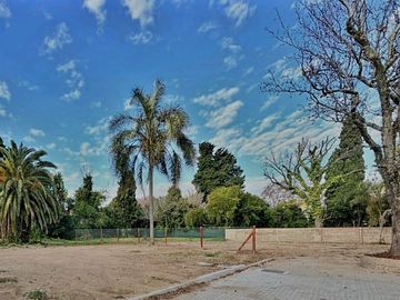 Terreno en  Venta dentro de Barrio Cerrado de 3 Lotes en San Isidro
