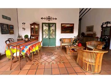 Hermosa casa campestre en la Ceja Antioquia 10.000 m2