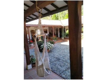 Hermosa casa campestre en la Ceja Antioquia 10.000 m2