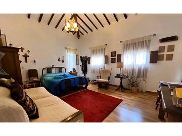 Hermosa casa campestre en la Ceja Antioquia 10.000 m2