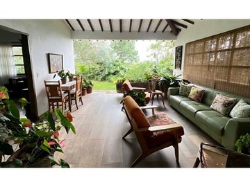 Hermosa casa campestre en la Ceja Antioquia 10.000 m2