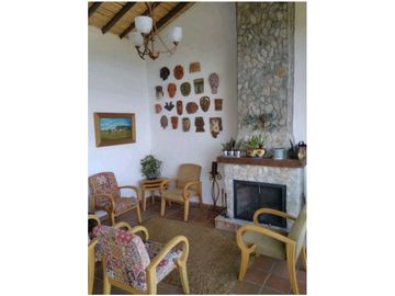 Hermosa casa campestre en la Ceja Antioquia 10.000 m2