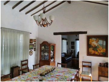 Hermosa casa campestre en la Ceja Antioquia 10.000 m2