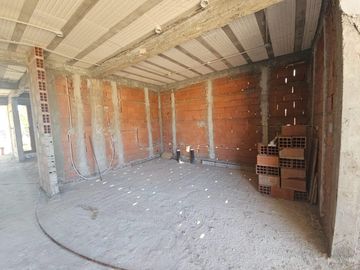 Casa en  a terminar en Barrio Costa Jardín 2