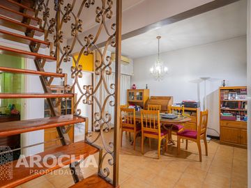 Casa en  venta, En Quilmes, lote propio, APTO CREDITO