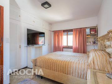 Casa en  venta, En Quilmes, lote propio, APTO CREDITO