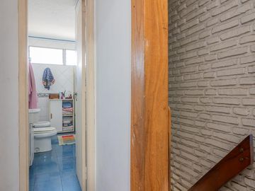 Casa en  venta, En Quilmes, lote propio, APTO CREDITO