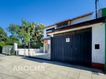 Casa en  venta, En Quilmes, lote propio, APTO CREDITO