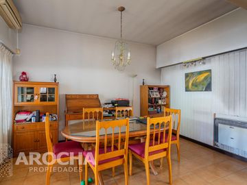 Casa en  venta, En Quilmes, lote propio, APTO CREDITO