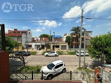 VENTA PH 4 AMB CON TERRAZA Y PARRILLA EN LOMA HERMOSA