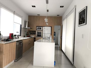 Venta Casa en San Sebastian Area 2 Golf - 5 ambientes