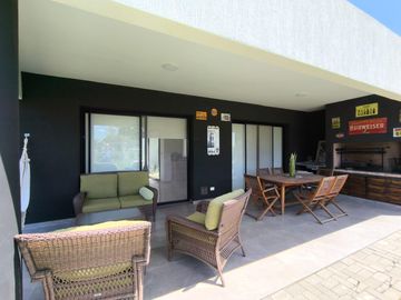 Venta Casa en San Sebastian Area 2 Golf - 5 ambientes