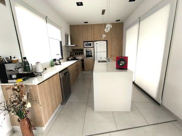 Venta Casa en San Sebastian Area 2 Golf - 5 ambientes