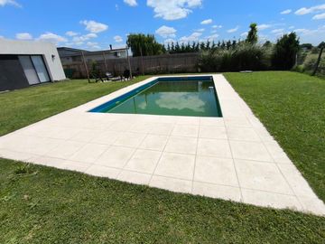 Venta Casa en San Sebastian Area 2 Golf - 5 ambientes