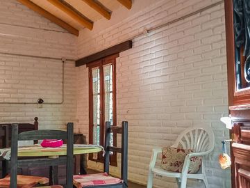 VENTA Casa y Complejo de cabañas. El Volcán