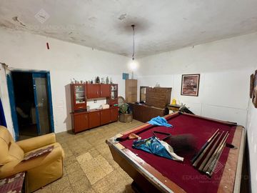 Casa a Reciclar en buen barrio residencial - Venta Directa!!