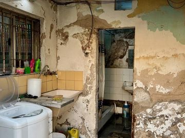 Casa a Reciclar en buen barrio residencial - Venta Directa!!