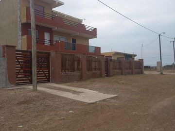 Dúplex en venta - 3 dormitorios 3 baños - 180mts2 - San Clemente Del Tuyú