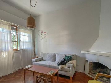 Casa en venta 2 dormitorios con terraza. Muy luminoso - San Isidro.