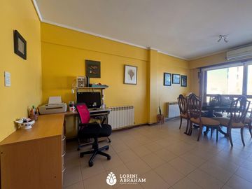 VENTA DEPARTAMENTO 4 AMBIENTES C/ COCHERA Y BAULERA ZONA PLAZA MITRE
