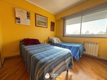VENTA DEPARTAMENTO 4 AMBIENTES C/ COCHERA Y BAULERA ZONA PLAZA MITRE