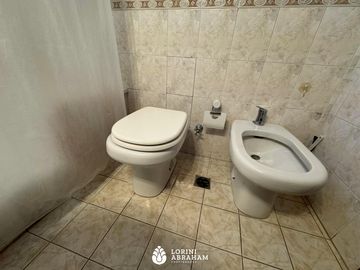VENTA DEPARTAMENTO 4 AMBIENTES C/ COCHERA Y BAULERA ZONA PLAZA MITRE