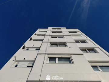VENTA DEPARTAMENTO 4 AMBIENTES C/ COCHERA Y BAULERA ZONA PLAZA MITRE