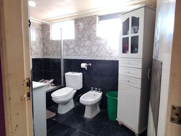 VENTA CASA 4 AMB Y TALLER APTO CREDITO