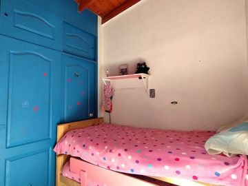 VENTA CASA 4 AMB Y TALLER APTO CREDITO
