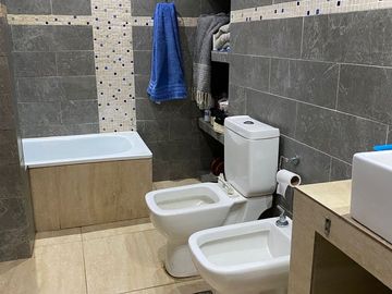 CASA EN VENTA 3 AMBIENTES CARLOS SPEGAZINNI EZEIZA
