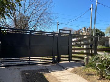 CASA EN VENTA 3 AMBIENTES CARLOS SPEGAZINNI EZEIZA