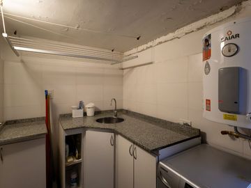 Venta depto 4 ambientes Balvanera RECICLADO BALCON