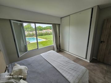 VENTA CASA DIVINA 6 AMB, PILETA, EN SAN MATÍAS
