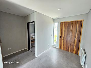 VENTA CASA DIVINA 6 AMB, PILETA, EN SAN MATÍAS