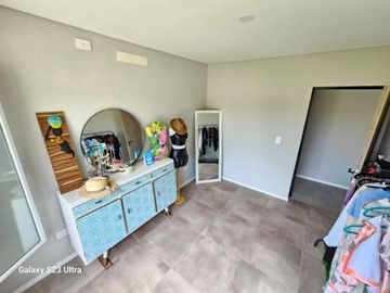 VENTA CASA DIVINA 6 AMB, PILETA, EN SAN MATÍAS