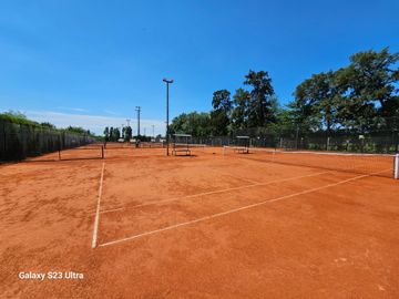VENTA CASA DIVINA 6 AMB, PILETA, EN SAN MATÍAS