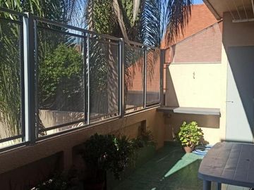 Casa en venta - 4 Dormitorios 3 Baños - Ramos Mejía